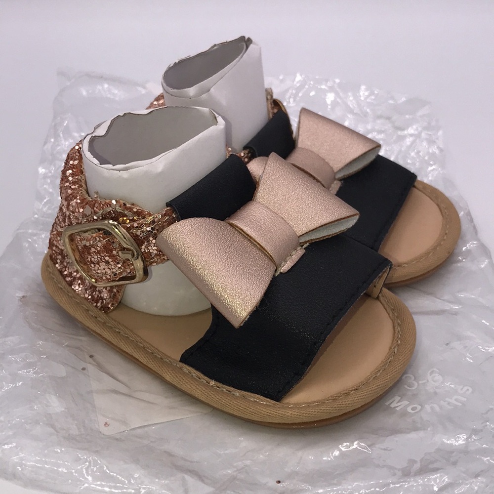NWT Baby Girl Size 2 Golden Bow and Gold Glitter Dress Sandal Shoes 3-6 Months